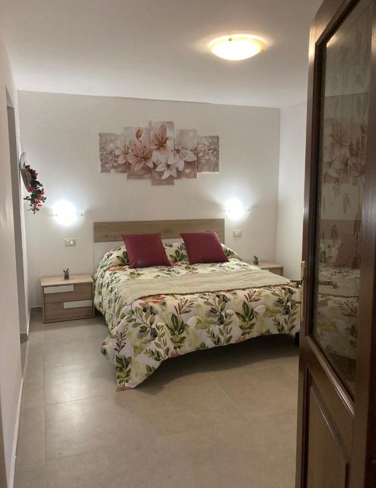 Casa Vacanze Il Confetto ซุลโมนา ภายนอก รูปภาพ